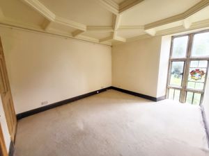 Bedroom- click for photo gallery